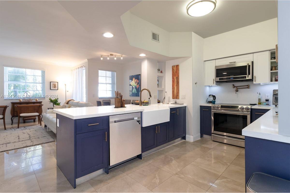 Apartment for rent at 3165 NE 184th St, North Miami Beach, FL 33160