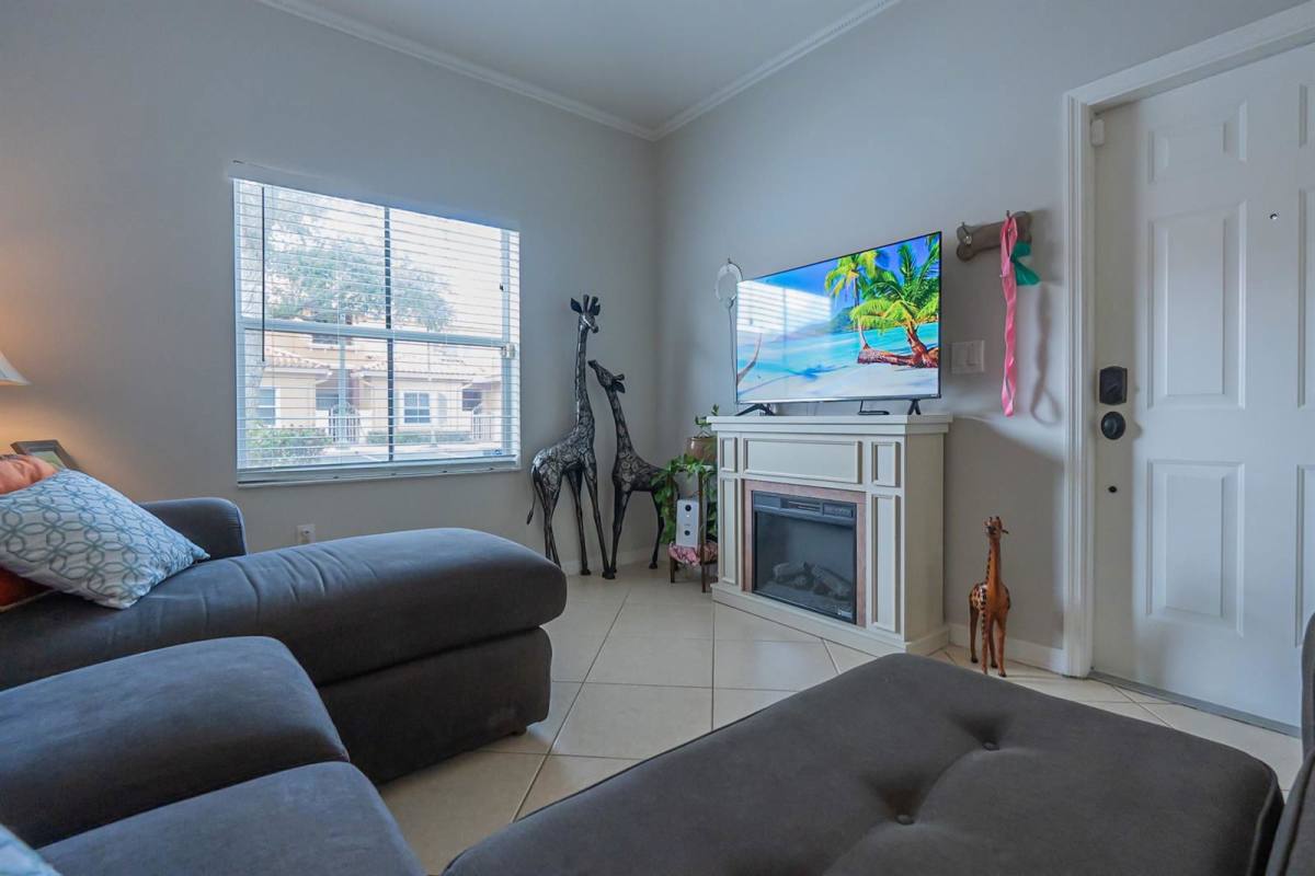 House for rent at 4964 Leeward Lane, Fort Lauderdale, FL 33312
