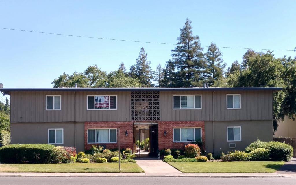 Apartment for rent at 2650 Fair Oaks #6, Sacramento, CA 95864