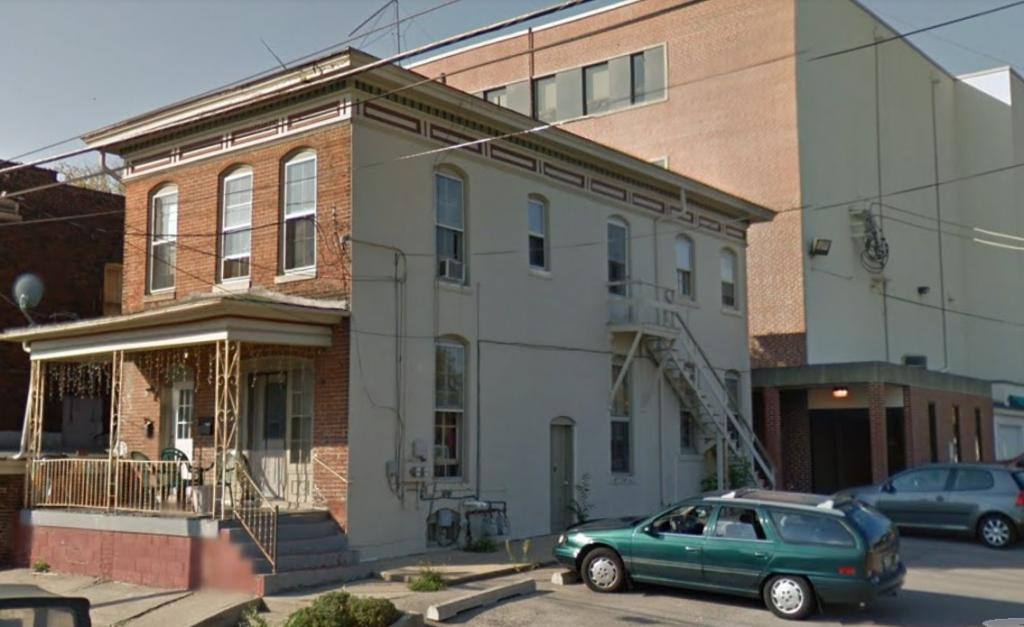Apartment for rent at 8 N Cherry Ave, Freeport, IL 61032