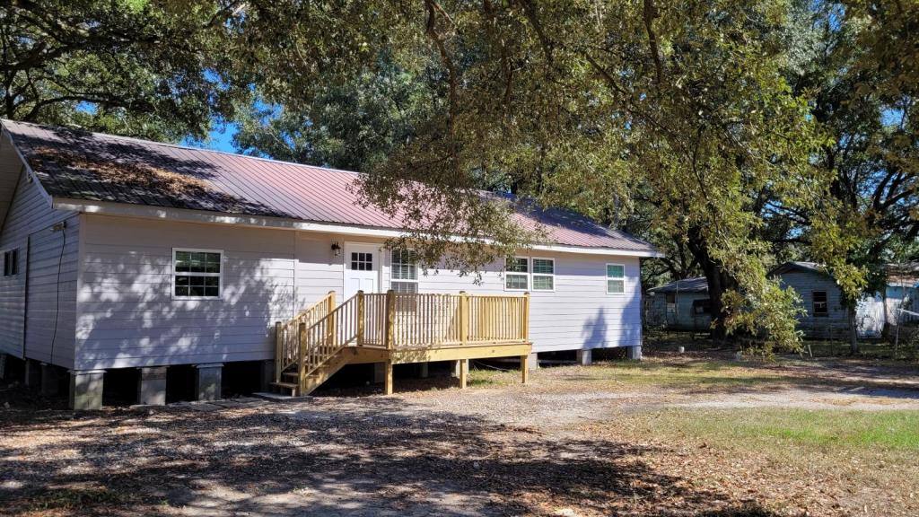 House for rent at 33200 Walker Rd N, Walker, LA 70785