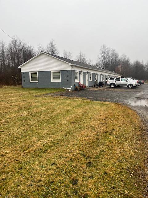 Apartment for rent at 1724 Youngstown Kingsville Rd #8, Vienna, OH 44473