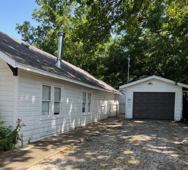 House for rent at 819 Bishop, Commerce, TX 75428