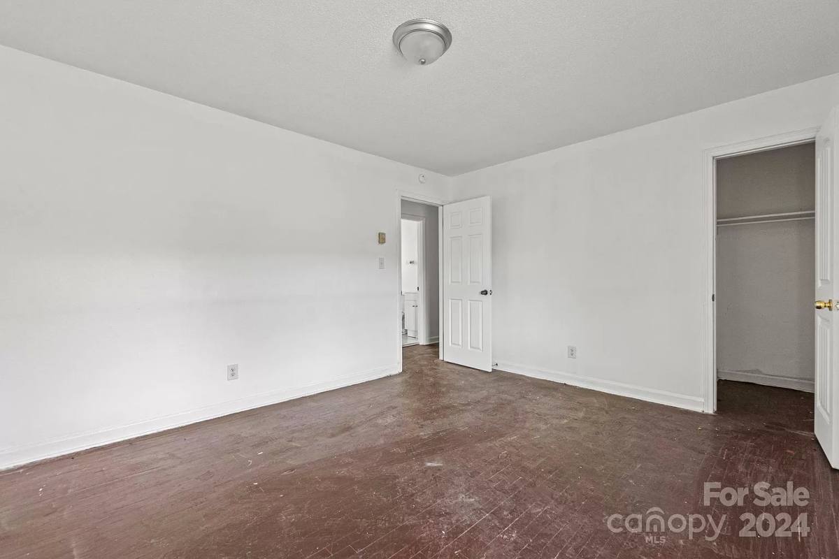 Apartment for rent at 2121 Custer St, Charlotte, NC 28216