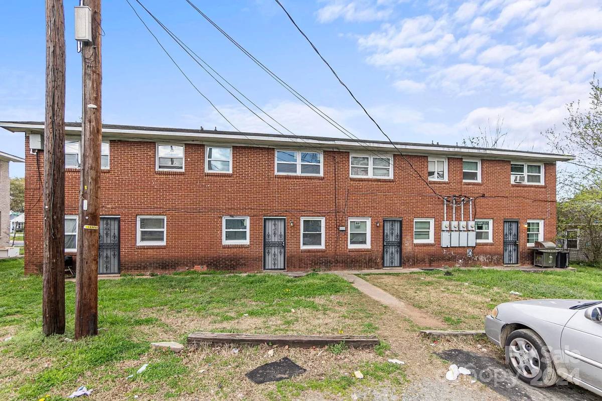Apartment for rent at 2121 Custer St, Charlotte, NC 28216