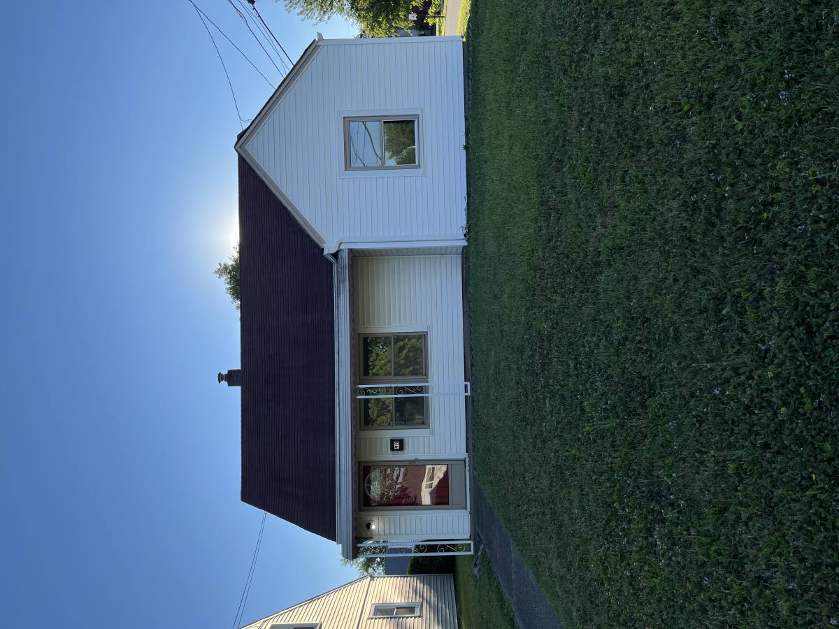 House for rent at 98 N Navarre Ave, Youngstown, OH 44515