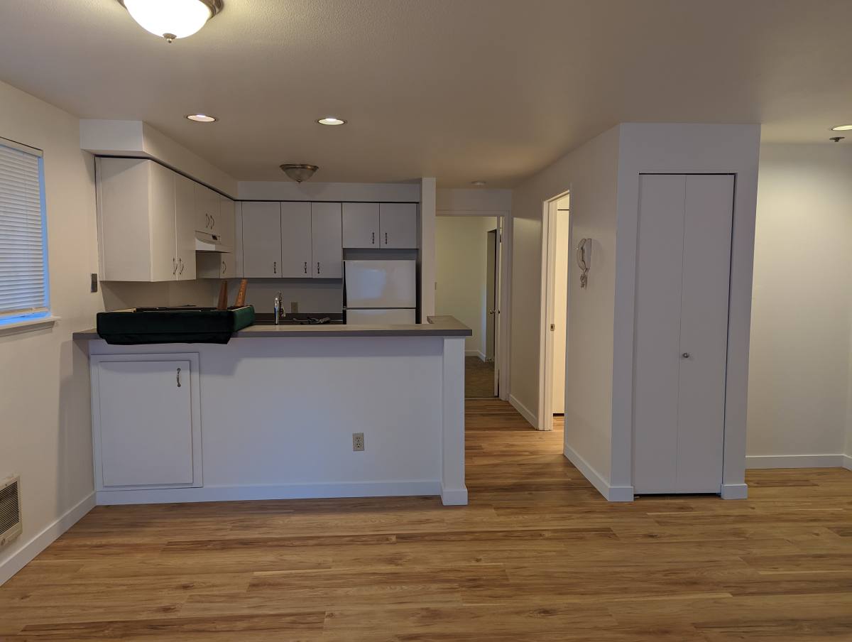 Apartment for rent at 1421 4th Ave W #202, Seattle, WA 98119