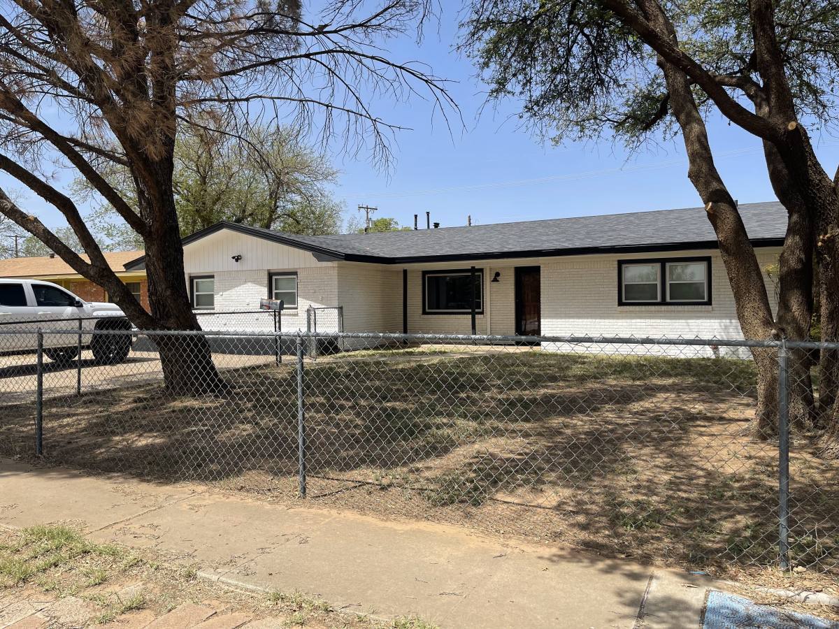 House for rent at 2202 58th St, Lubbock, TX 79412