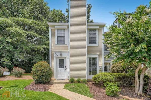 Townhouse for rent at 6601 Wellington Square, Norcross, GA 30093