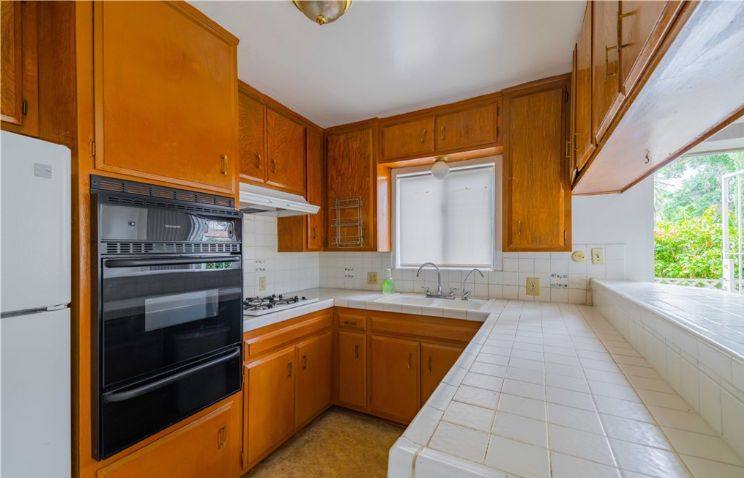 Apartment for rent at 3531 Ferncroft Rd #1, Los Angeles, CA 90039
