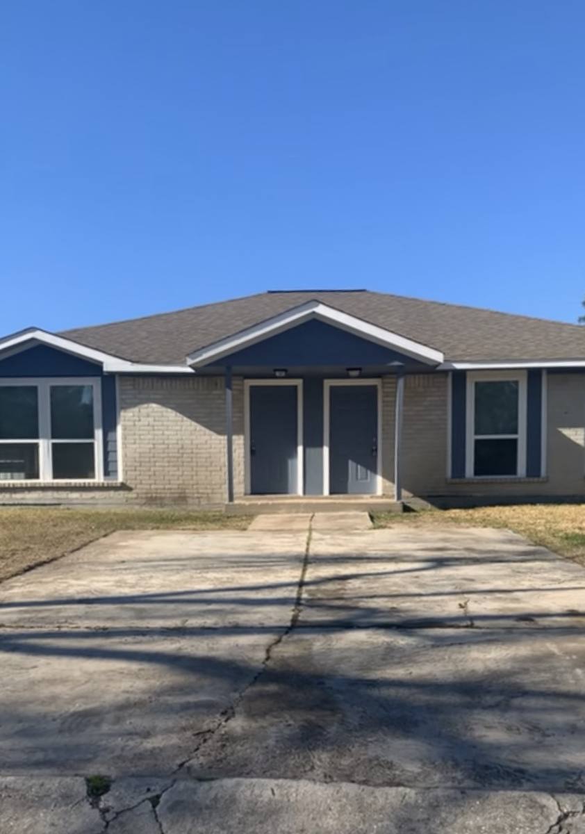 Townhouse for rent at 3107 Tree House Circle, Spring, TX 77373