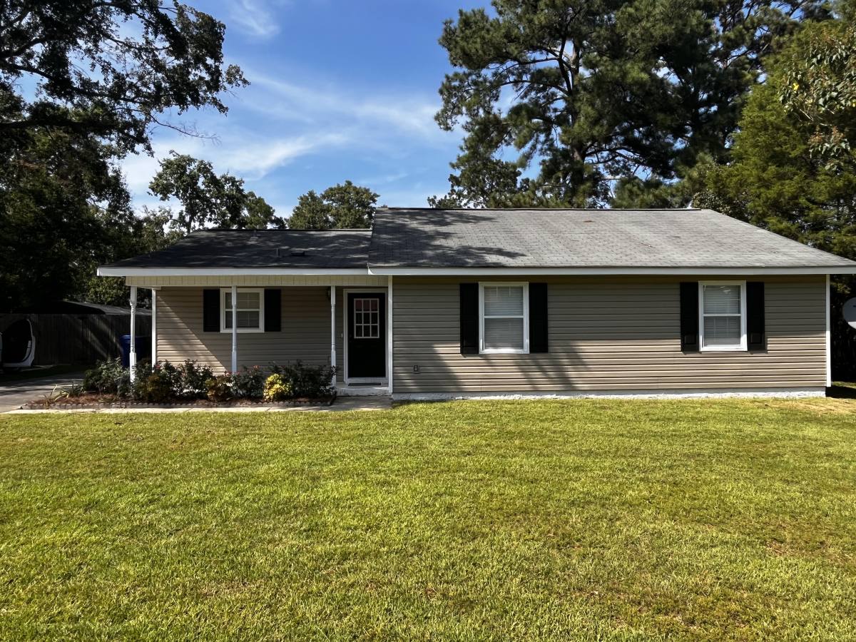 House for rent at 1008 Mendheim Dr, Dothan, AL 36301