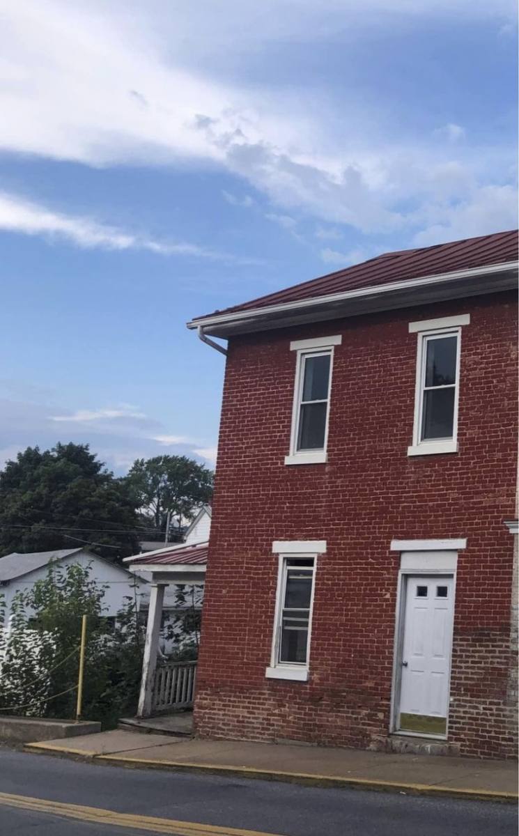 Apartment for rent at 27 N High St #27B, Newville, PA 17241