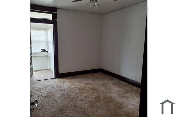 Apartment for rent at 5067 Lindenwood Ave, Saint Louis, MO 63109