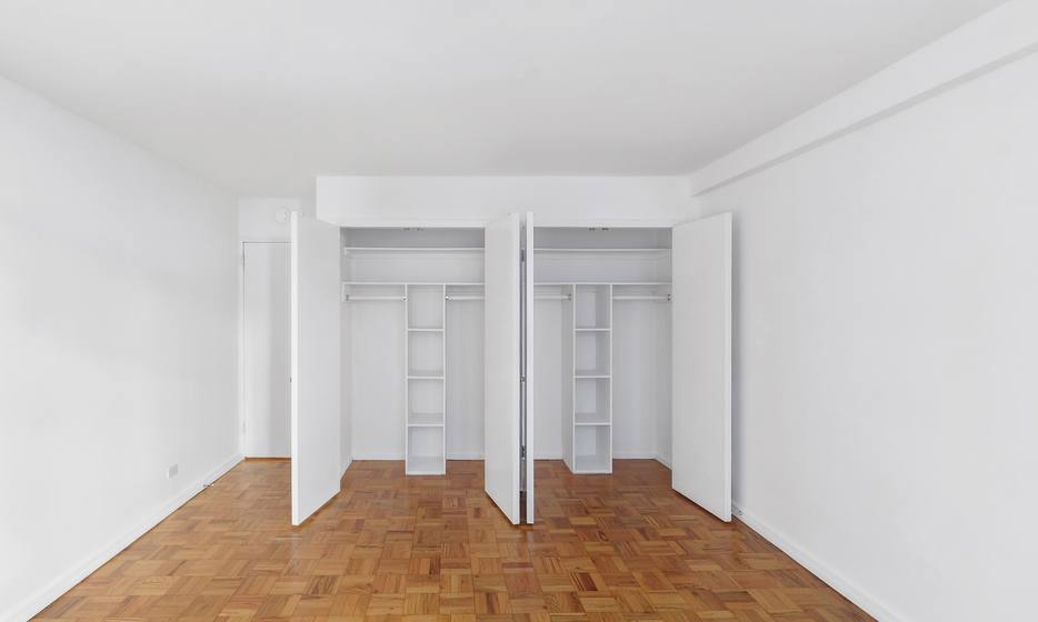 Apartment for rent at 320 W 58th St #6C, New York, NY 10019