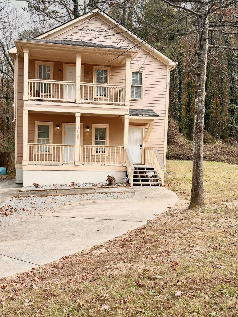 Townhouse for rent at 1065 Ada Ave NW, Atlanta, GA 30318