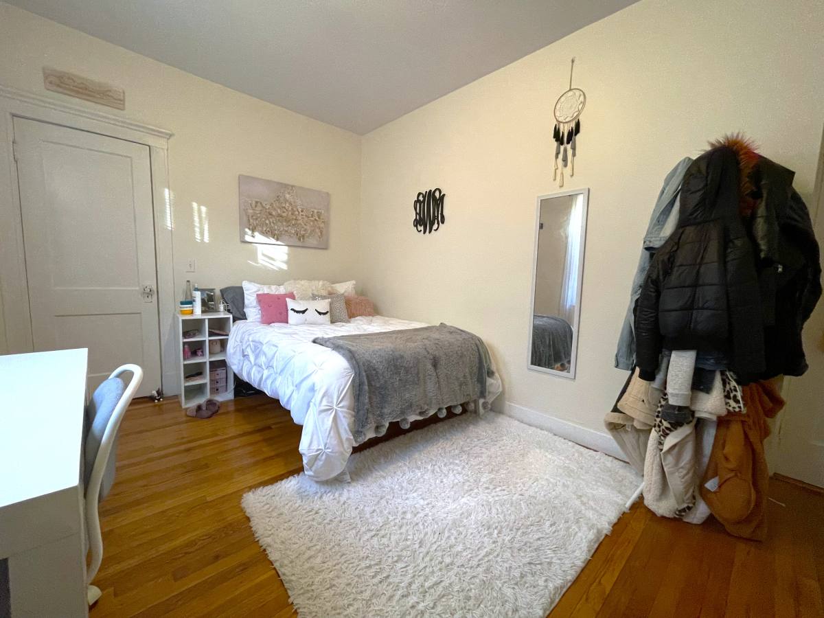Apartment for rent at 84 Fenway #3, Boston, MA 02115