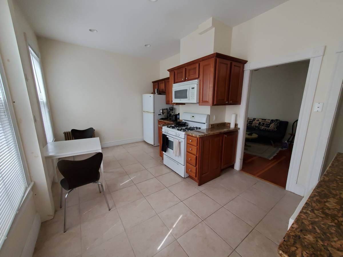 Apartment for rent at 68 Plymouth St #I, Cambridge, MA 02141