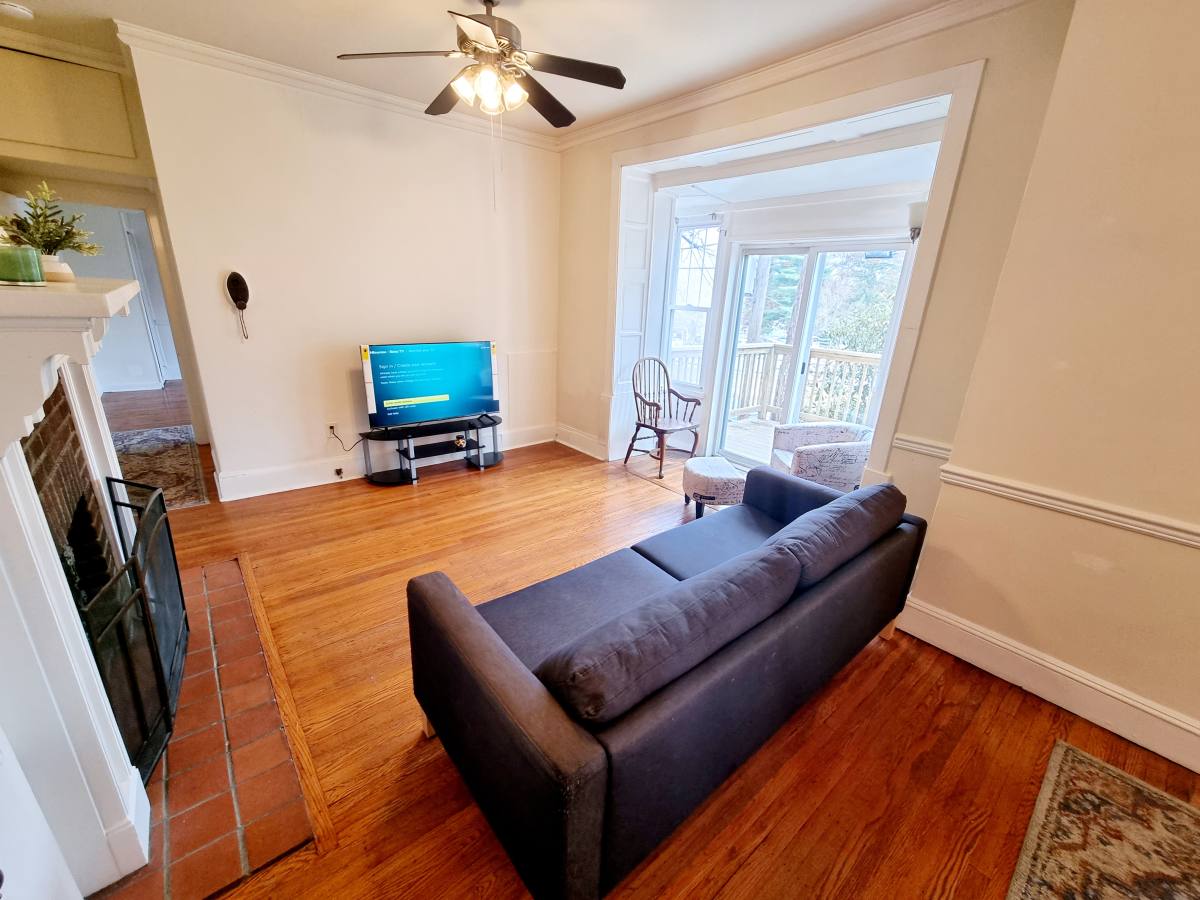 Apartment for rent at 7845 Montgomery Ave #1, Elkins Park, PA 19027