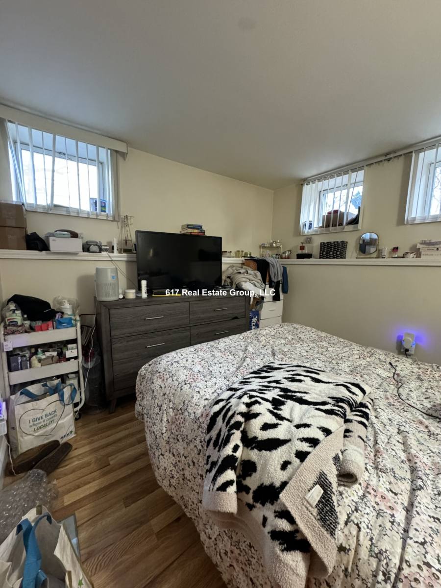 Apartment for rent at 94 Pleasant St #I, Brookline, MA 02446