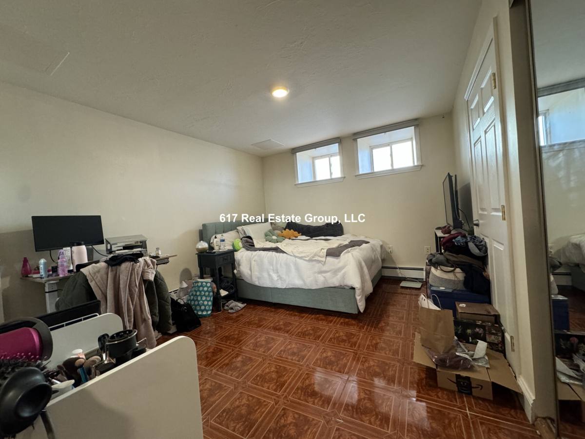 Apartment for rent at 94 Pleasant St #I, Brookline, MA 02446
