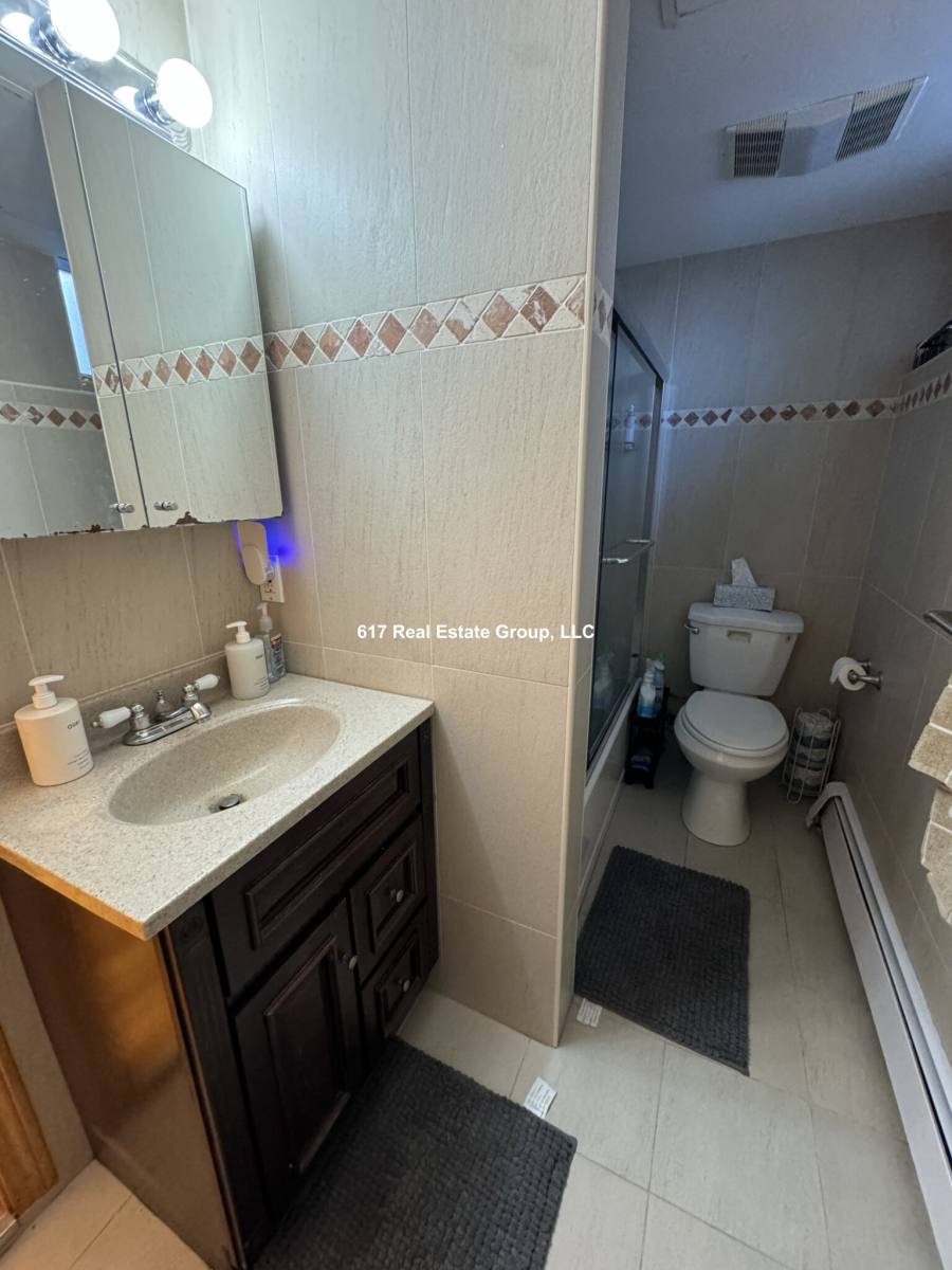Apartment for rent at 94 Pleasant St #I, Brookline, MA 02446