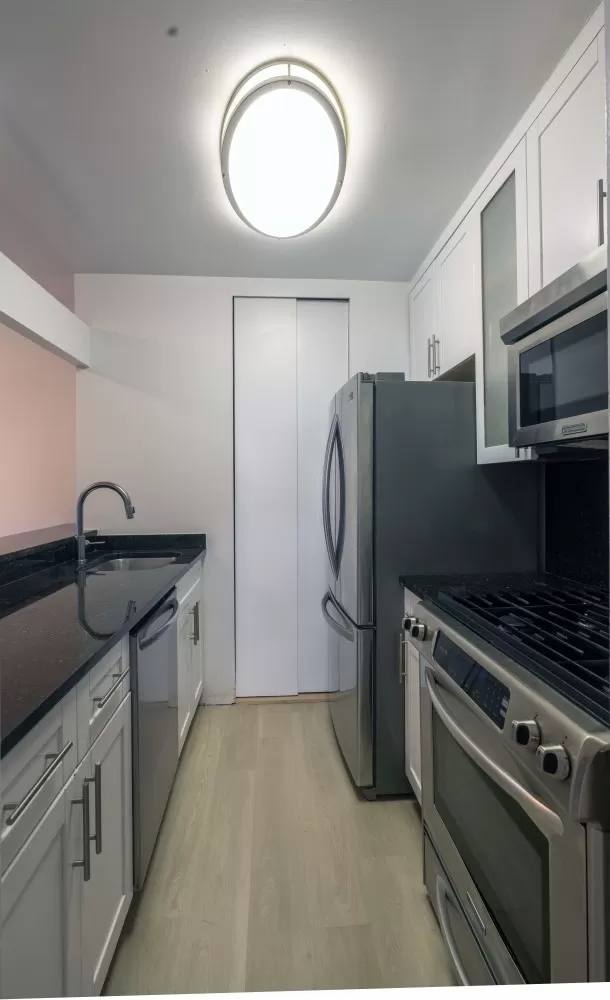 Apartment for rent at 424 W End Ave #1111, New York, NY 10024