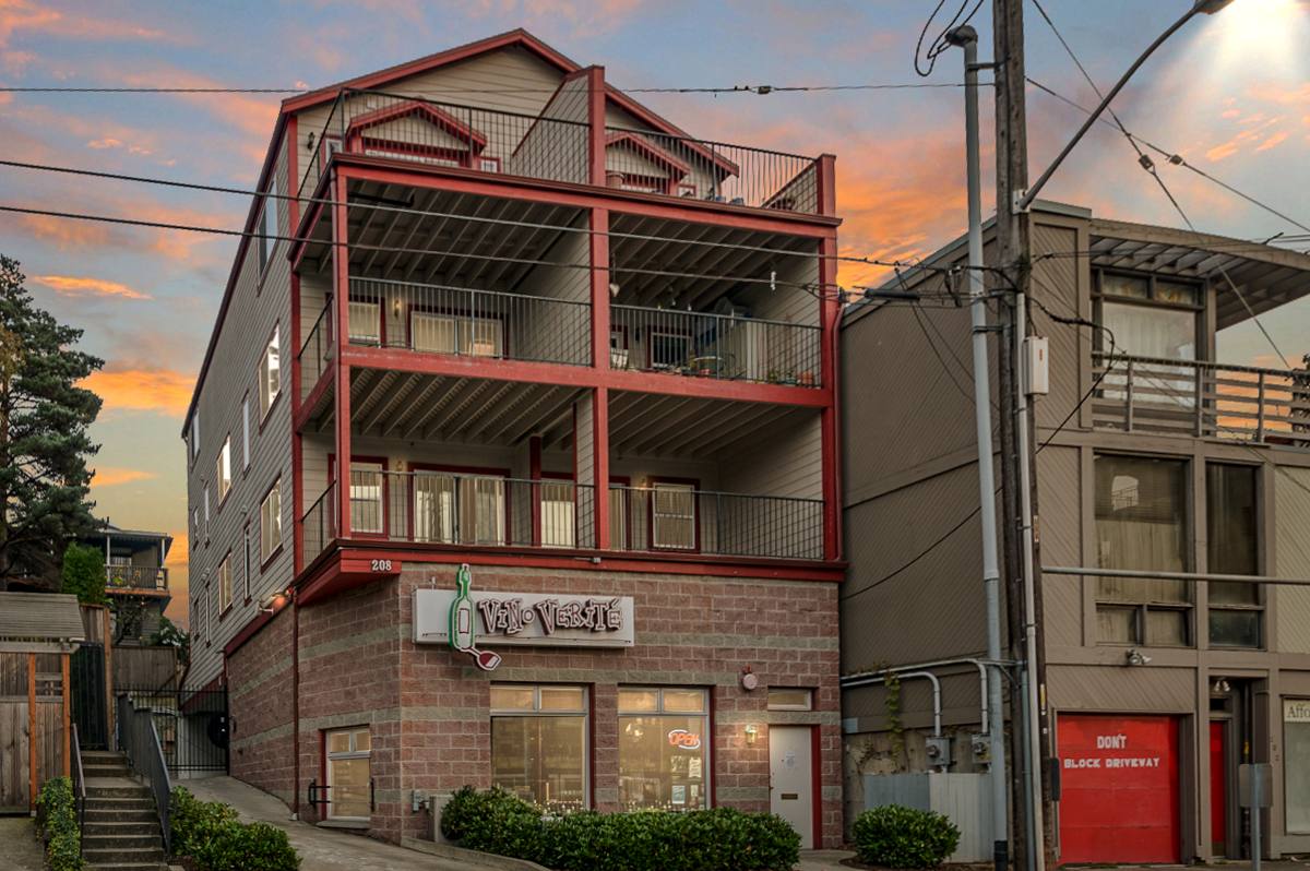 Townhouse for rent at 208 Boylston Ave E #3, Seattle, WA 98102