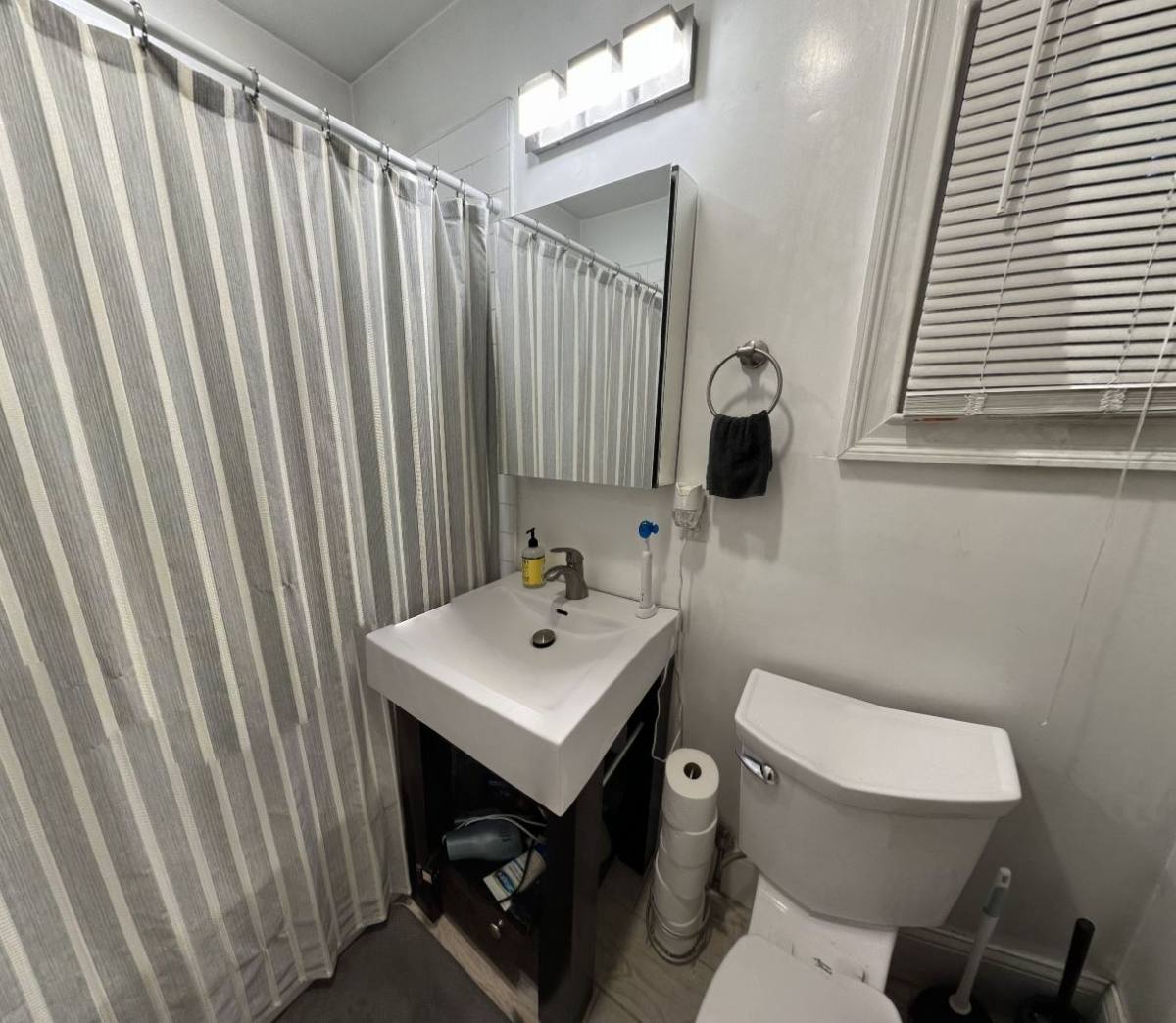 Apartment for rent at 41 Cross St #I, Somerville, MA 02145