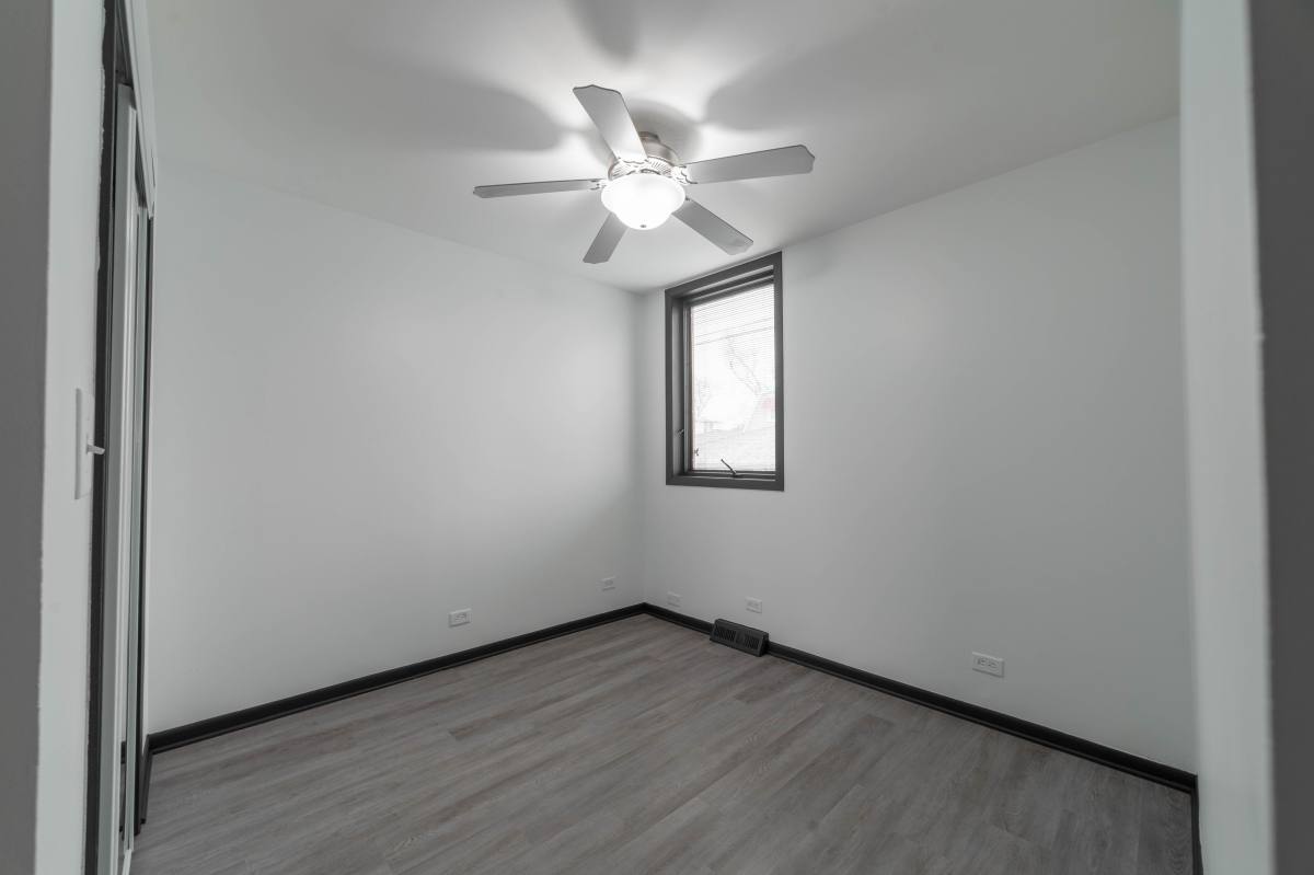 Apartment for rent at 6546 W Cornelia Ave #1, Chicago, IL 60634
