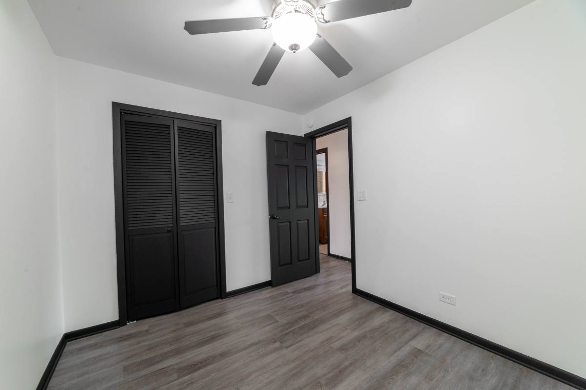 Apartment for rent at 6546 W Cornelia Ave #1, Chicago, IL 60634