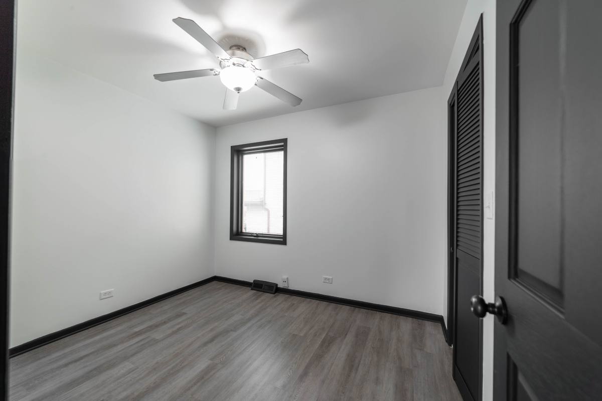 Apartment for rent at 6546 W Cornelia Ave #1, Chicago, IL 60634