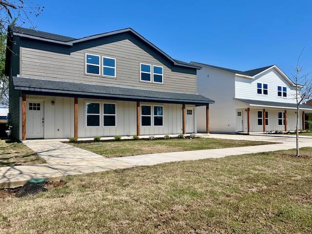 Townhouse for rent at 5829 Grayson St, Fort Worth, TX 76119