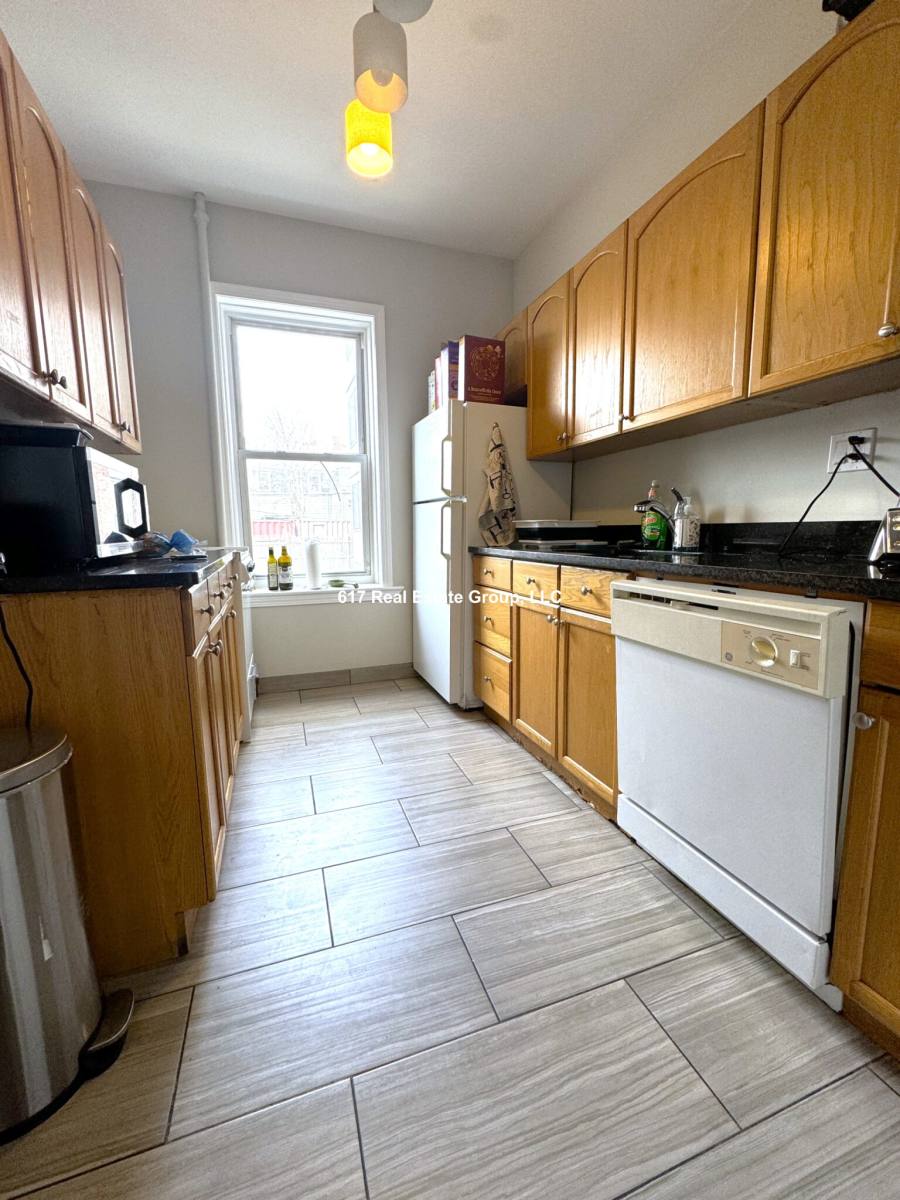 Apartment for rent at 8 Farrington Ave #I, Allston, MA 02134
