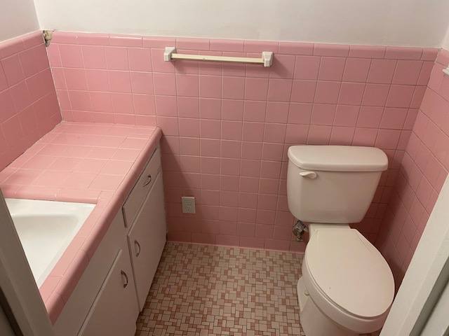 House for rent at 1835 Inglewood Dr, Columbia, SC 29204