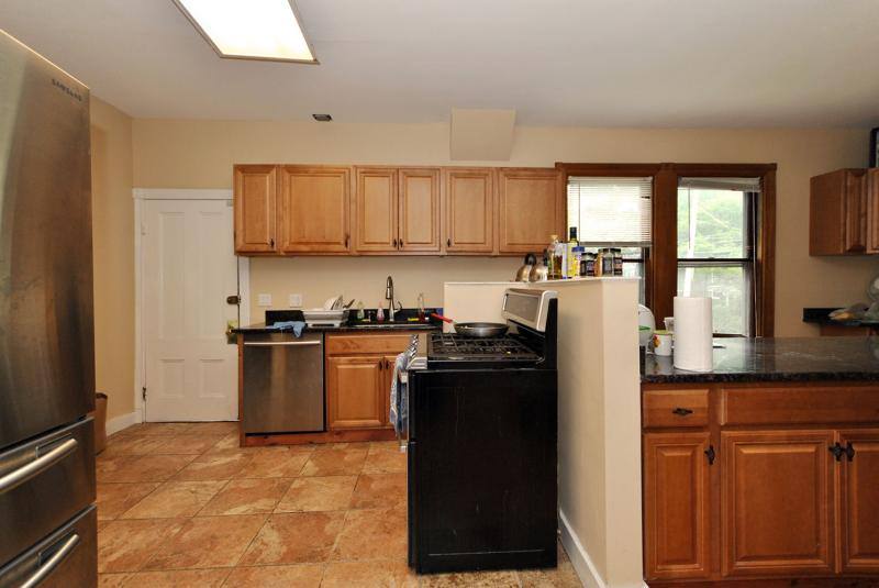 Apartment for rent at 305 Central St #H, Auburndale, MA 02466