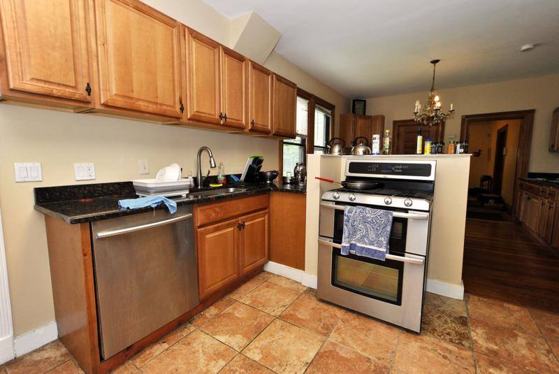 Apartment for rent at 305 Central St #H, Auburndale, MA 02466
