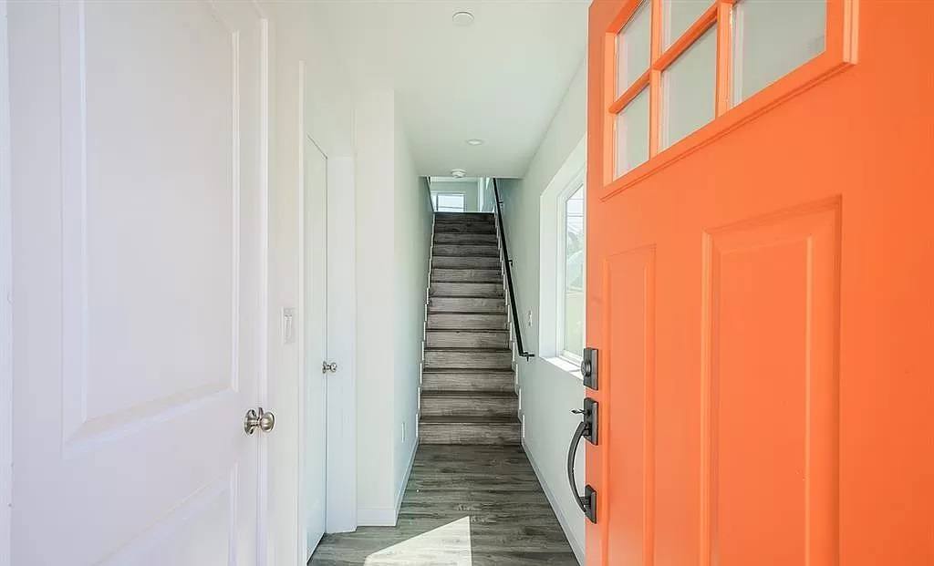 Apartment for rent at 1807 S New Hampshire Ave #1809, Los Angeles, CA 90006