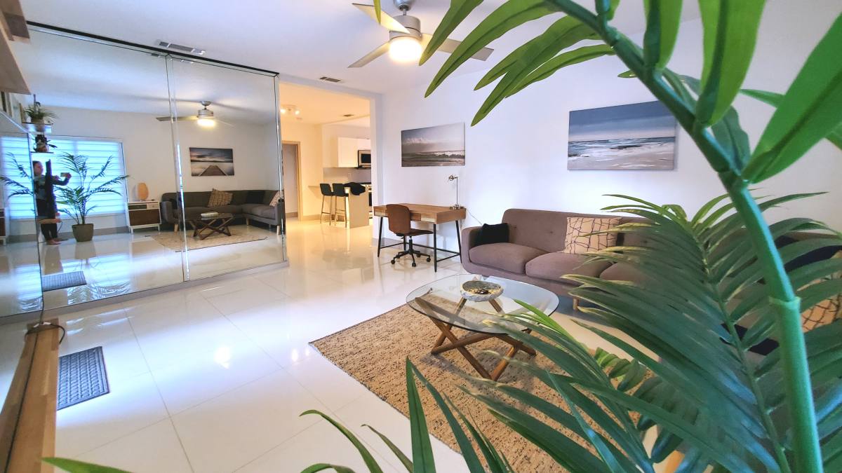 Townhouse for rent at 140 NW 23rd Ave, Miami, FL 33125