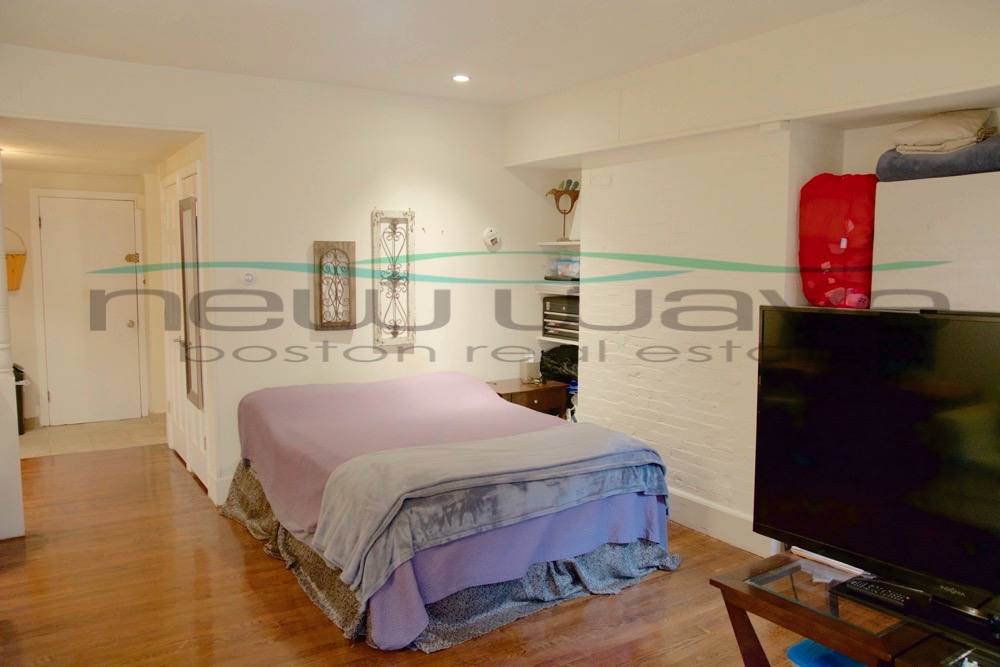Apartment for rent at 64 Commonwealth Ave #G2, Boston, MA 02116