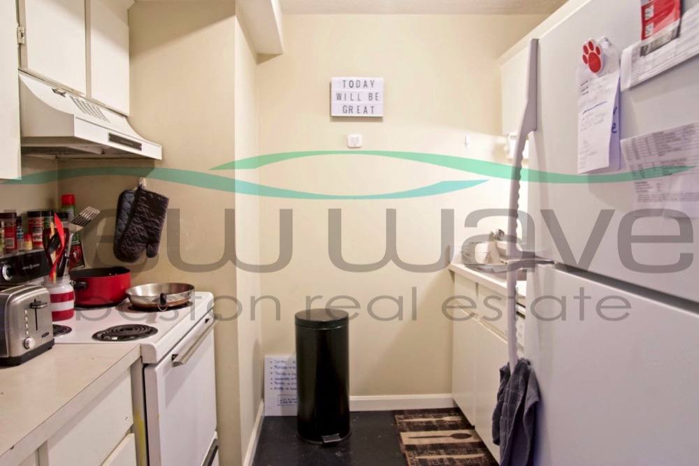Apartment for rent at 242 W Newton St #2, Boston, MA 02116