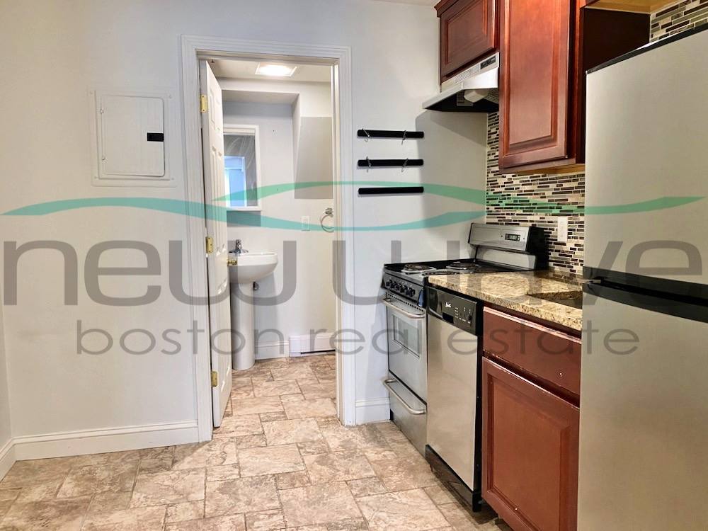 Apartment for rent at 26 Marlborough St #1, Boston, MA 02116