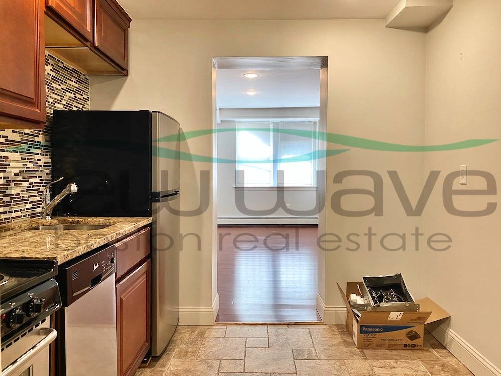 Apartment for rent at 26 Marlborough St #1, Boston, MA 02116