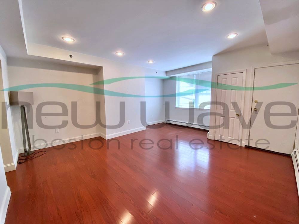 Apartment for rent at 26 Marlborough St #1, Boston, MA 02116