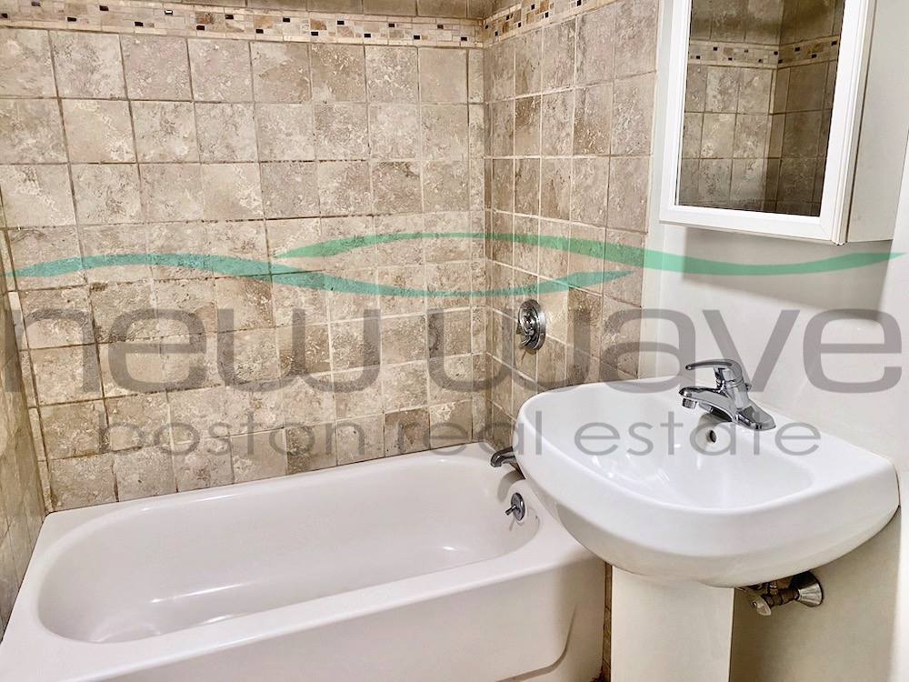 Apartment for rent at 26 Marlborough St #1, Boston, MA 02116