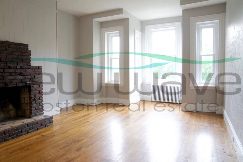 Apartment for rent at 224 Commonwealth Ave #10, Boston, MA 02116