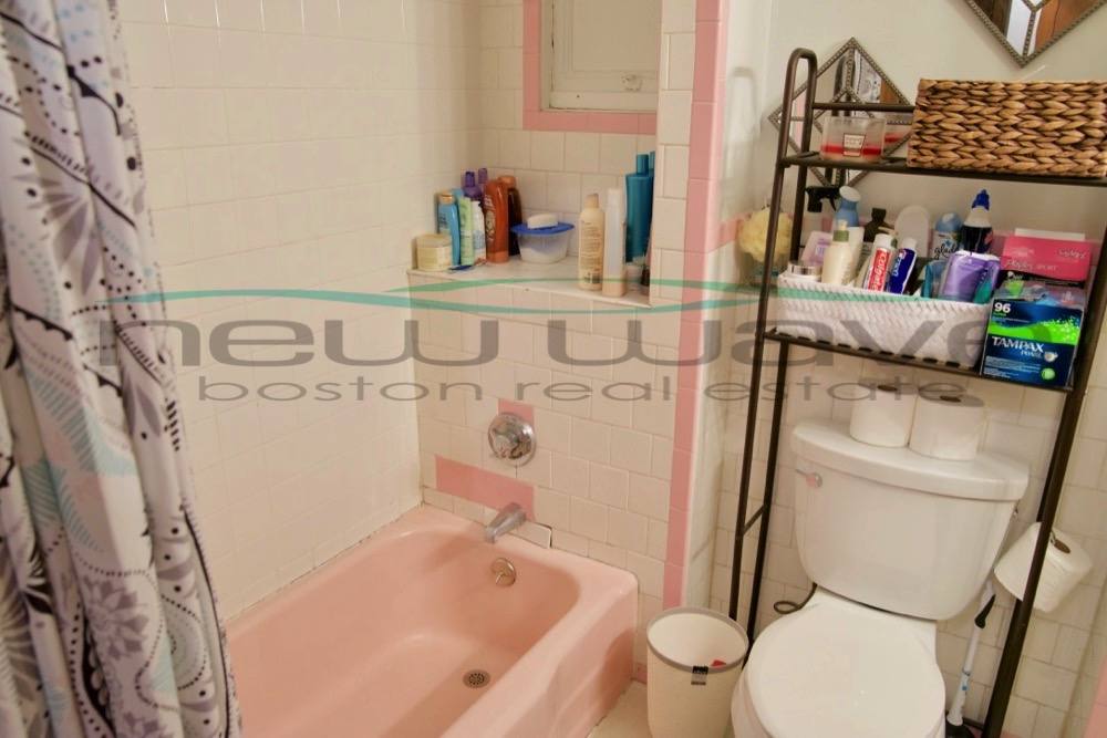 Apartment for rent at 39 Charles St #2, Boston, MA 02114