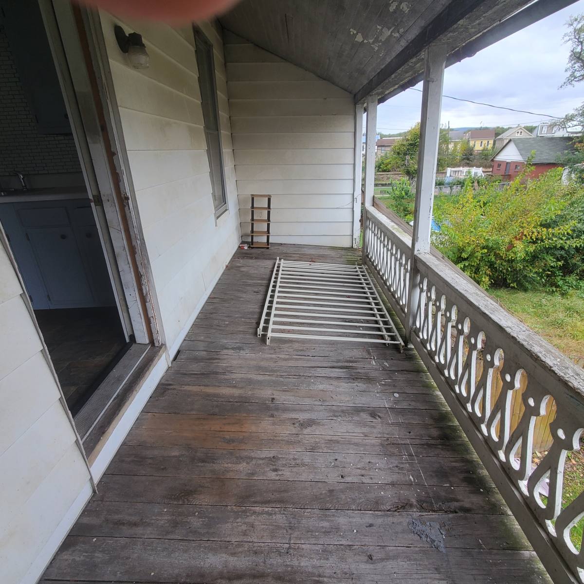 Apartment for rent at 115 Center St #115 1 2 Second Floor, Milton, PA 17847