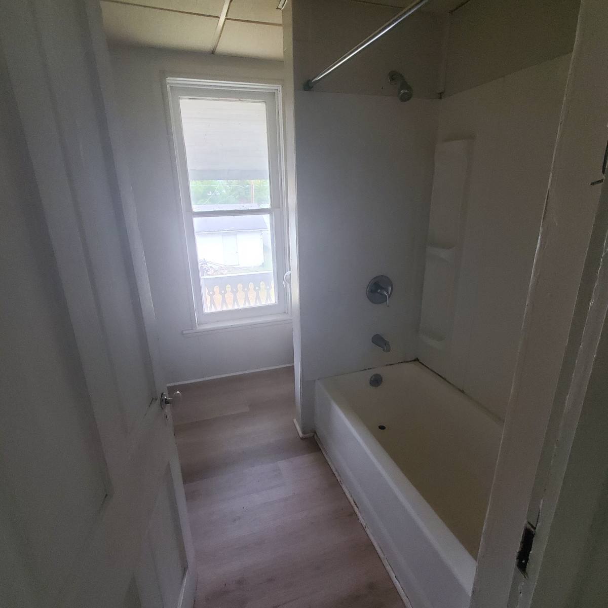 Apartment for rent at 115 Center St #115 1 2 Second Floor, Milton, PA 17847