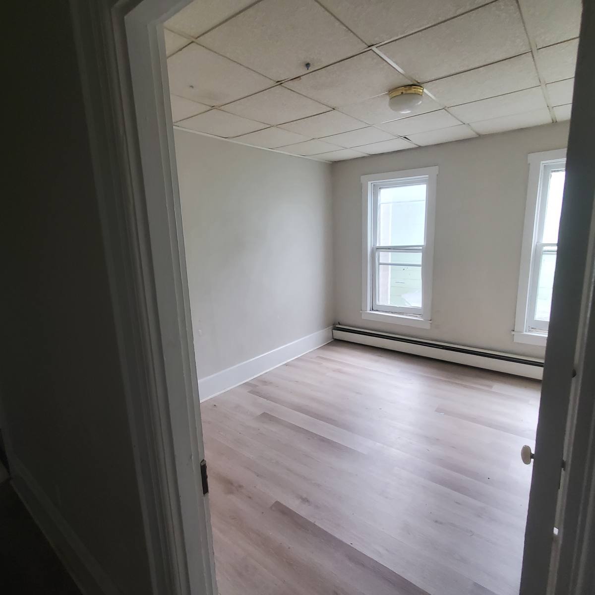 Apartment for rent at 115 Center St #115 1 2 Second Floor, Milton, PA 17847